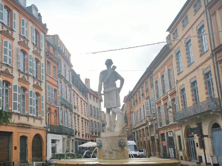 Fountain in scenic Square of Toulouse